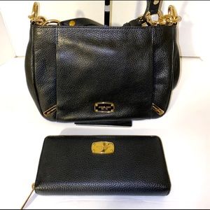 Michael Kors Evie Pebbled Leather Black & Gold Crossbody & Matching wallet